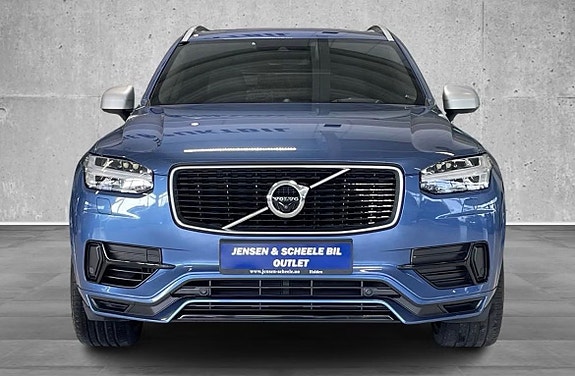 Volvo XC90 16 of 23
