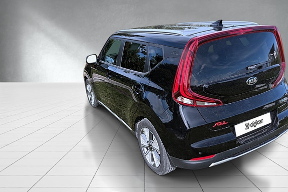 Kia Soul 2 of 5