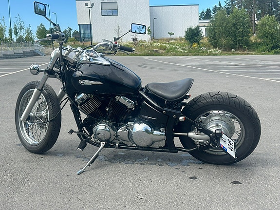 Yamaha XVS 650 Drag Star (Bobber) 2 of 5