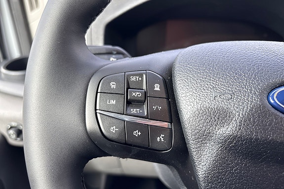 Ford Transit 17 of 22