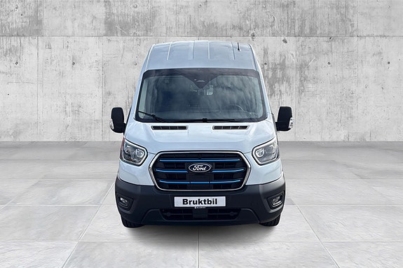 Ford Transit 8 of 22