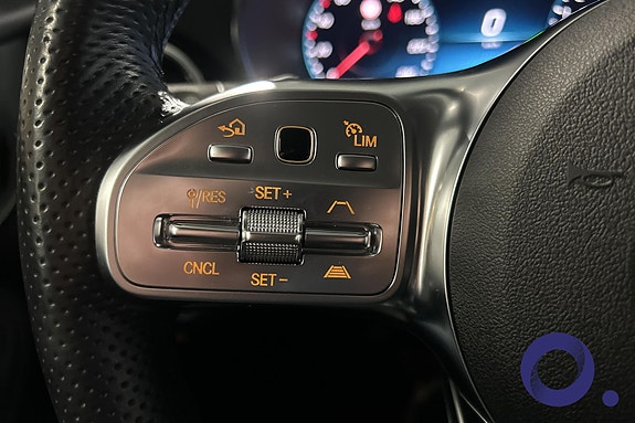 Mercedes-Benz GLC300 e 21 of 22