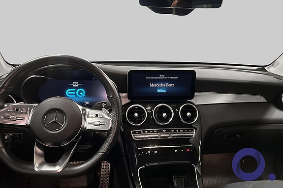 Mercedes-Benz GLC300 e 14 of 22