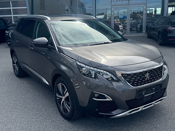 Peugeot 5008 4 of 5