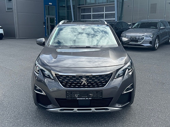 Peugeot 5008 3 of 5