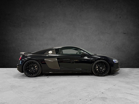 Audi R8 16 of 30