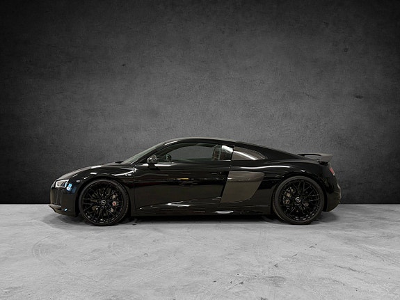 Audi R8 10 of 30
