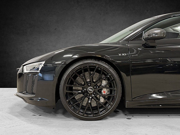 Audi R8 9 of 30