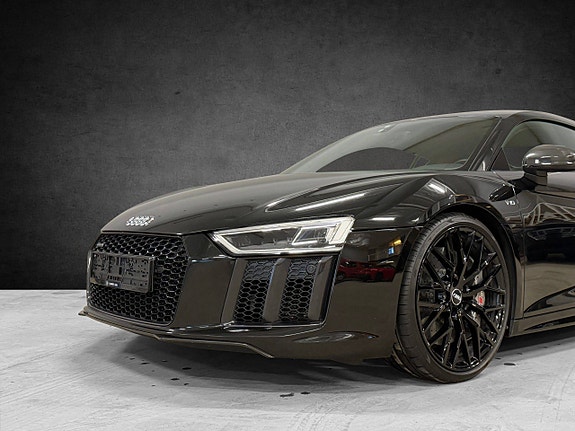 Audi R8 7 of 30