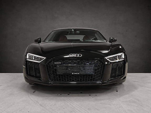 Audi R8 3 of 30
