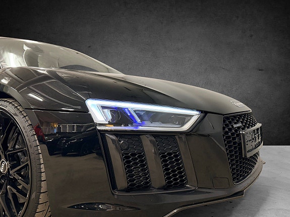 Audi R8 12 of 30