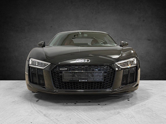 Audi R8 3 of 5