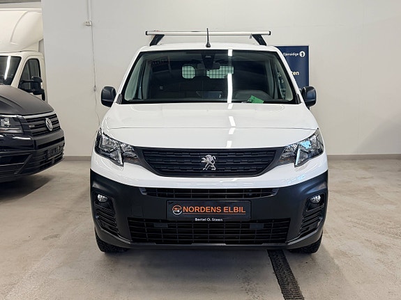 Peugeot Partner 2 of 5