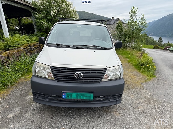 Toyota HiAce 5 of 30