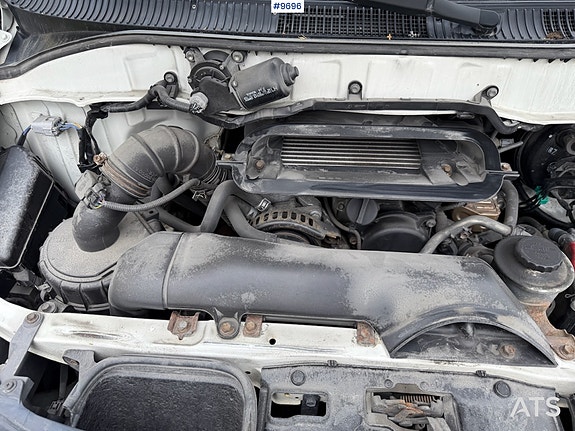 Toyota HiAce 18 of 30