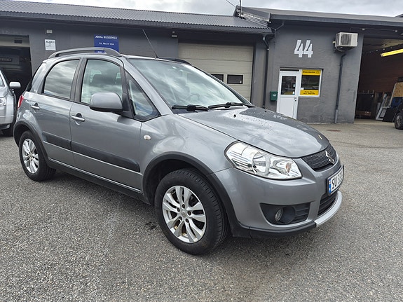 Suzuki SX4 3 of 30