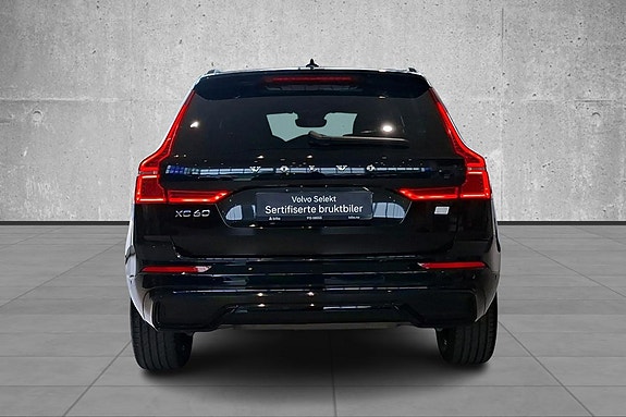 Volvo XC60 3 of 5