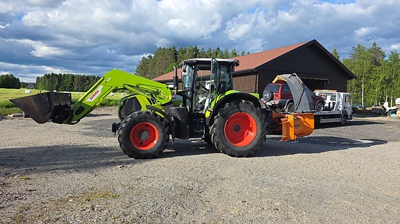 CLAAS ARION 640 2 of 5