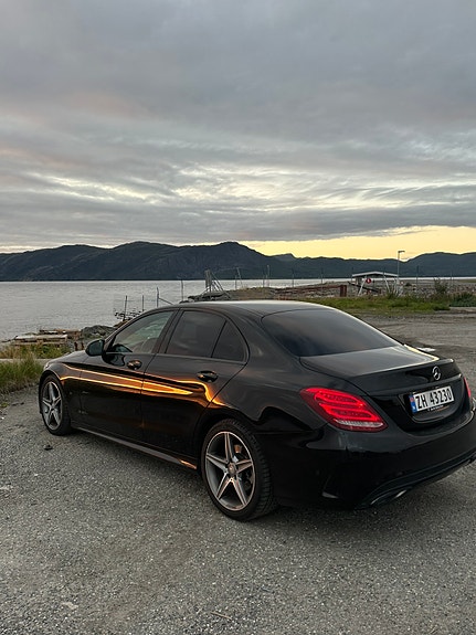 Mercedes-Benz C250 5 of 5