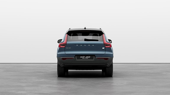 Volvo XC40 5 of 5