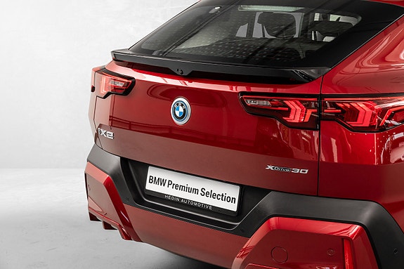 BMW iX2 6 of 30