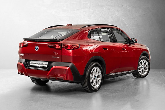 BMW iX2 5 of 30