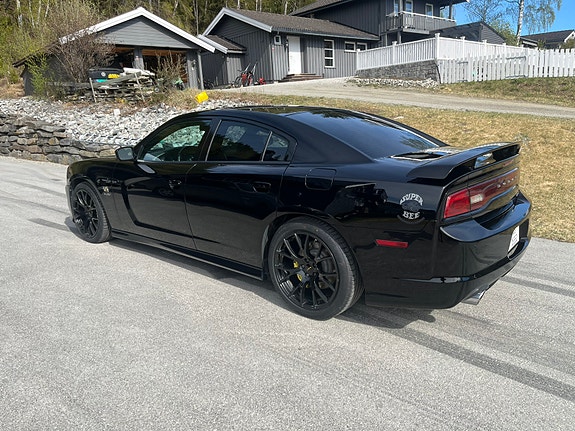 Dodge Charger 4 of 5