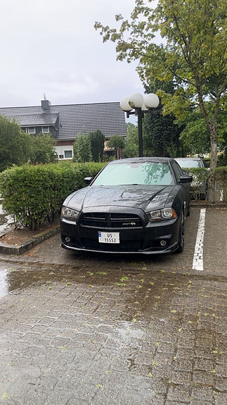 Dodge Charger 2 of 5