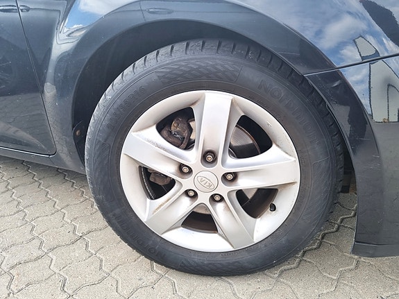 Kia Ceed 8 of 17