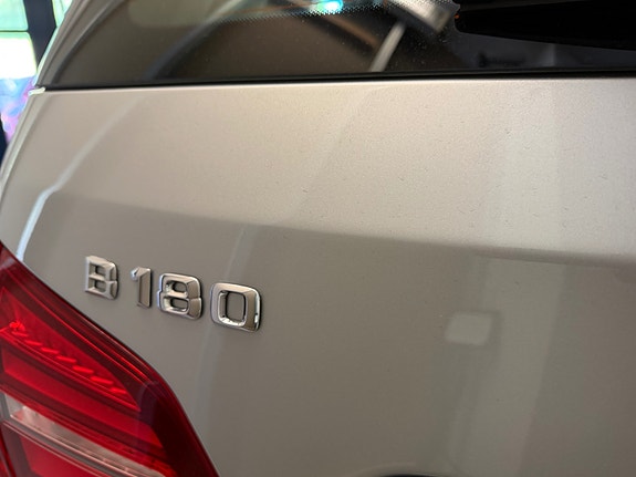 Mercedes-Benz B180 d 17 of 27