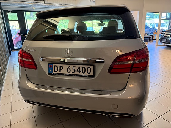 Mercedes-Benz B180 d 5 of 27