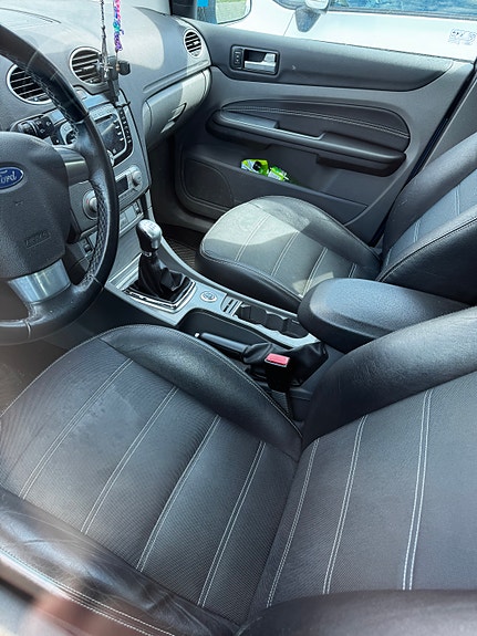 Ford Focus 5 of 5