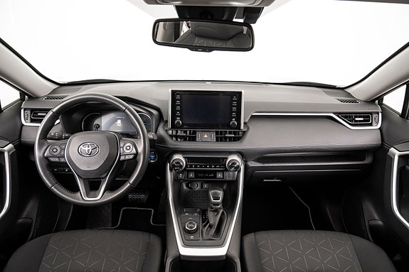 Toyota RAV4 20 of 29
