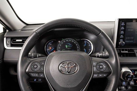 Toyota RAV4 10 of 29