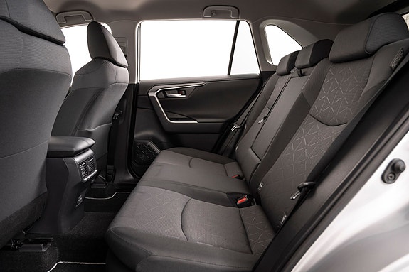 Toyota RAV4 19 of 29