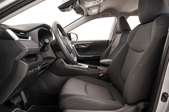 Toyota RAV4 18 of 29