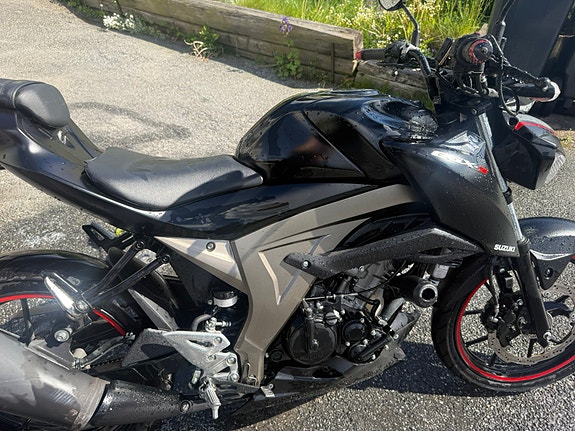 Suzuki GSX-S 125 4 of 5