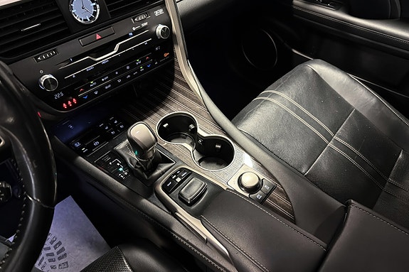 Lexus RX450h 19 of 24