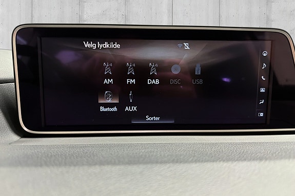Lexus RX450h 18 of 24