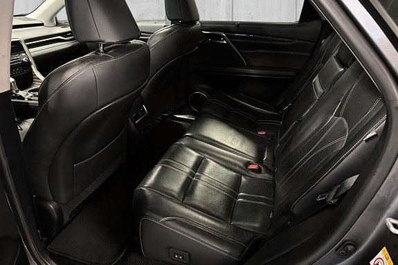 Lexus RX450h 12 of 24