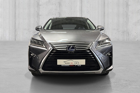 Lexus RX450h 2 of 24