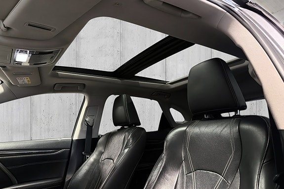 Lexus RX450h 21 of 24