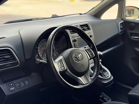 Toyota Verso-S 5 of 5
