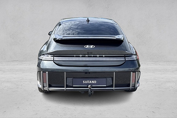 Hyundai Ioniq 6 4 of 5