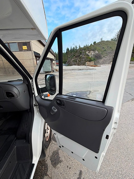 Ford Transit 10 of 30