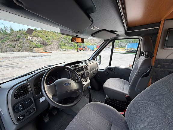 Ford Transit 14 of 30
