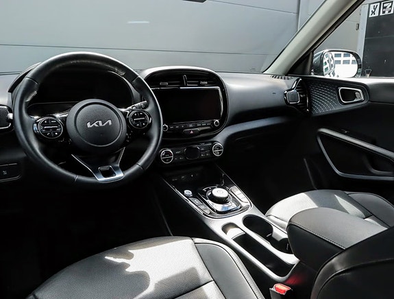 Kia e-Soul 8 of 11