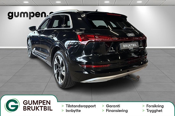 Audi e-tron 3 of 5