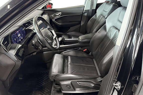 Audi e-tron 5 of 5