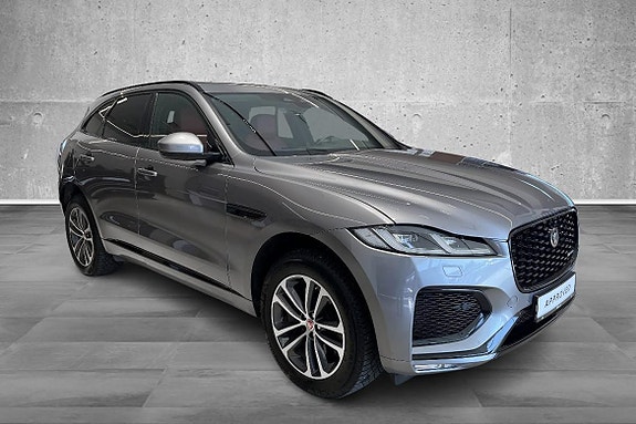 Jaguar F-PACE 7 of 30